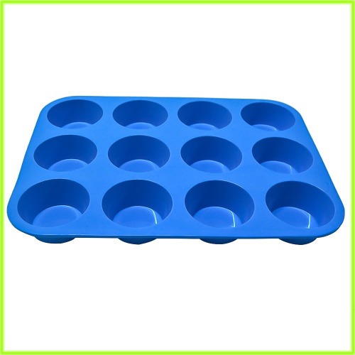 BPA-free 12 Cups Silicone Muffin Mold