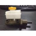 Cilindro maestro de freno para Nissan T031226021