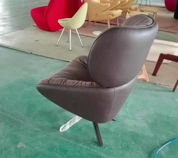 Tabano chair by Patricia Urquiola