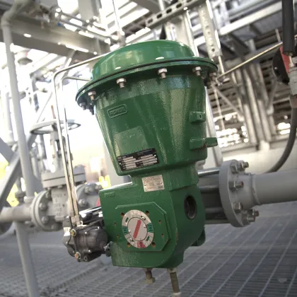 Professional FISHER V200 Series Vee-Ball Rotary Control Valve with Flanged Body, HD Ball Seal and Segmented Ball Technology