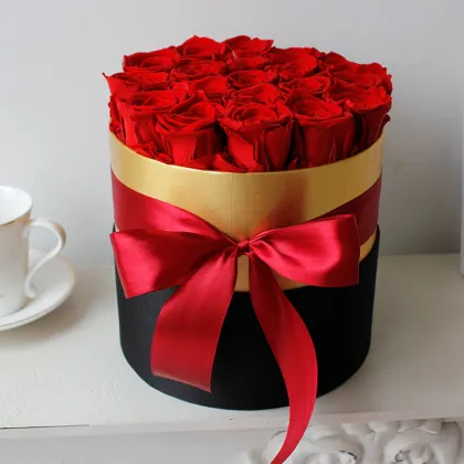 Wholesale Preserved Flower Dome - Eternity Roses in Box