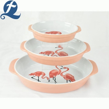 Flamingo pattern baking dish with handle