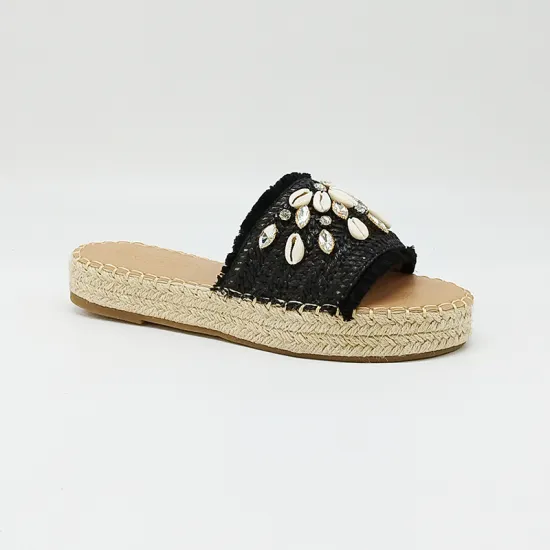 2023 China Custom Summer Niche Design Hemp Rope Sole Shoes with Diamond Shell Flats