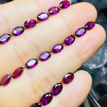 Natural Egg-Shaped Faceted Magnesium Aluminum Purple Garnet