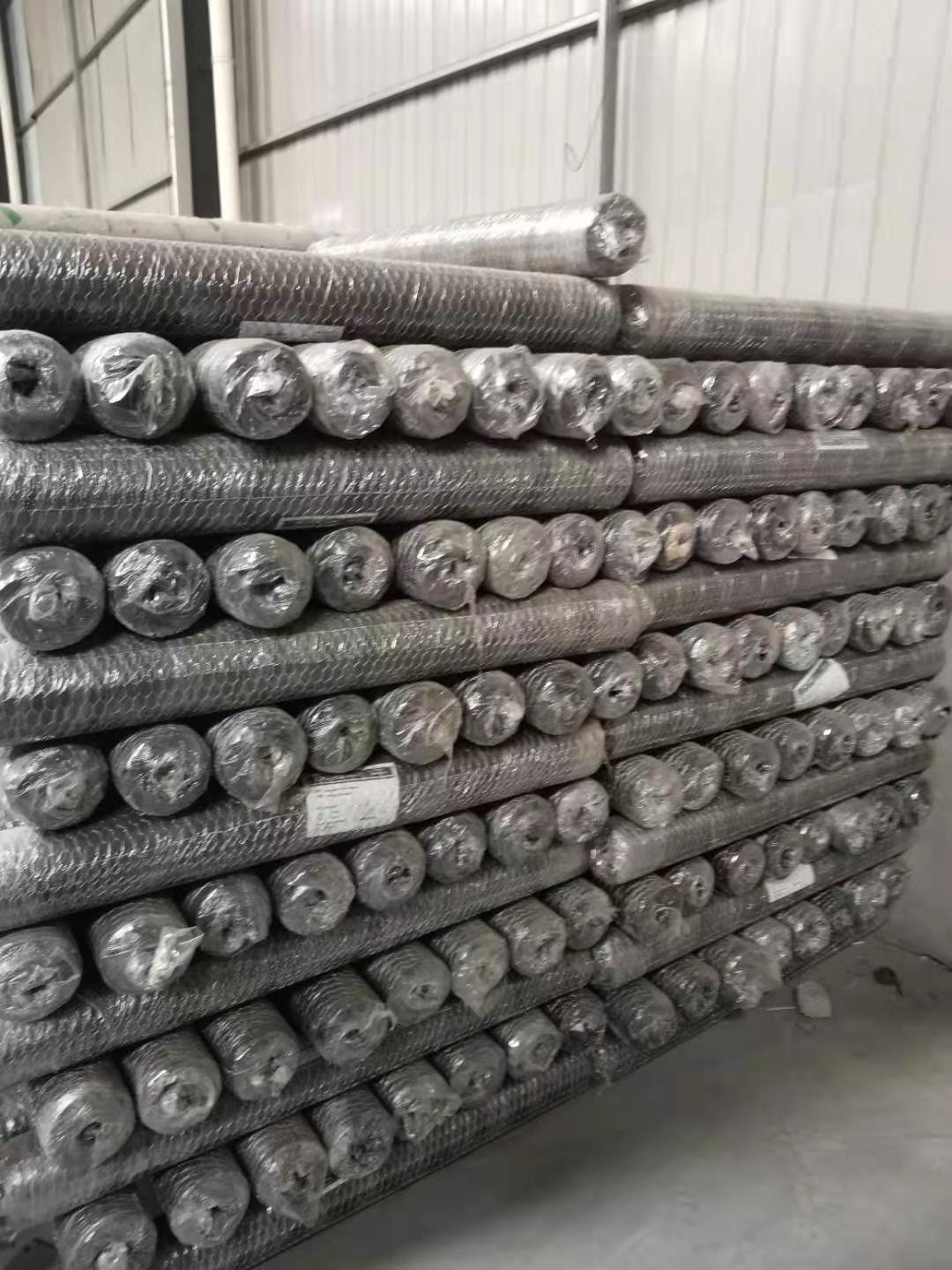 hexagonal wire netting stock