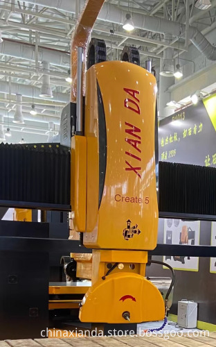 Xianda Machinery 5 Axis Bridge Cutting Machine with Permanent Magnetic Synchronous Motor