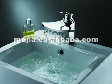 Spray Tap 2 Handle Waterfall Bathroom Basin Sink Bathtub Mixer Faucet