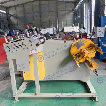 Feeder pelurus 2-in-1 yang tidak bersuara untuk pemprosesan gegelung logam