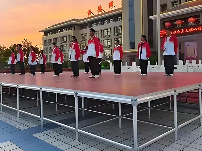 Bespoke custom stage design