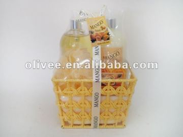 bath gift sets/ body and bath works