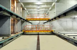 Flat-plate moving clamp automated parking system