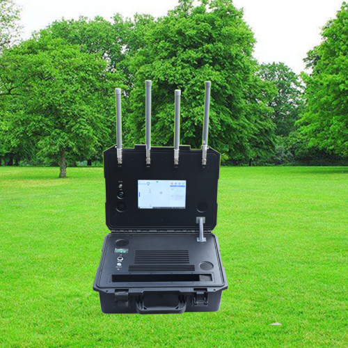 Taşınabilir yüksek frekanslı drone dedektör radarı