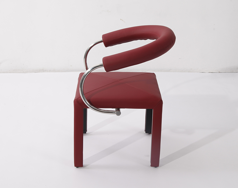 Arcadia_Leather_Lounge_Chair_by_Paolo_Piva