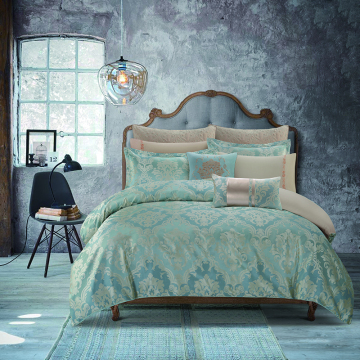 Embroidery Jacquard comforter set