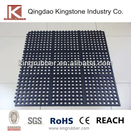 Rubber flooring stance mat for boats