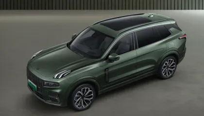 Medium and large SUV LYNK&CO 09