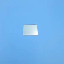 Verre de filtre optique passe-long 780 nm à revêtement personnalisé