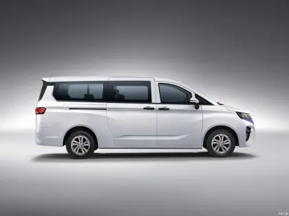 Ruiqi Ace M7 Ev Passenger Car