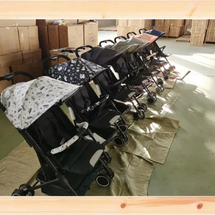 Wholesale Lightweight Functional Foldable Baby Stroller with Cup Holder