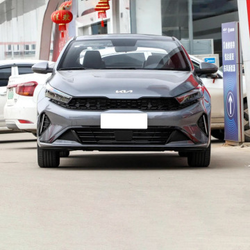 Gasoline car KIA K3 best-selling 5-seater gasoline car