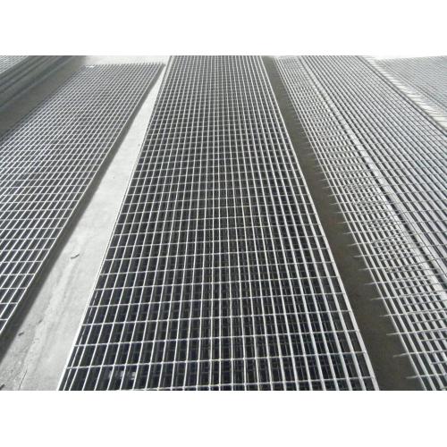 Grating Metal  Twisted bar galvanized standard steel grate/steel grating Supplier