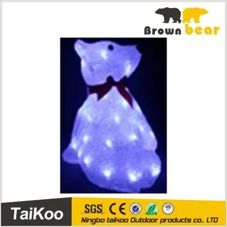 bear propel on the ground with one hand for christmas street light decoration