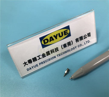Micro-manufactured Titanium alloy nozzle head with thread