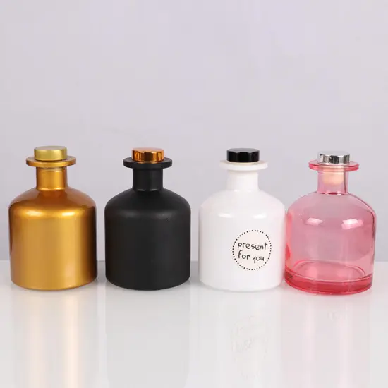 Custom Aromatherapy Diffuser Glass Bottle With Rattan Stick