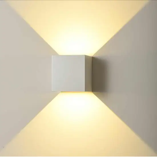 High-Quality Waterproof Square Cube Adjustable Aluminium LED Outdoor Wall Lamp for Porch Lighting