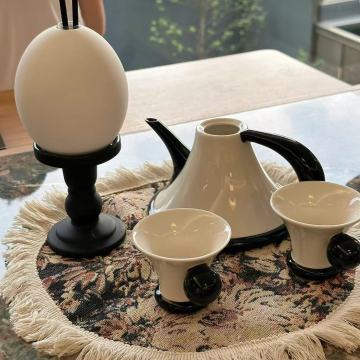 Elegant Ceramic Dinnerware with Smooth Lines and High Gloss