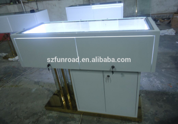 Good quality display counters shwocase with glass drawer