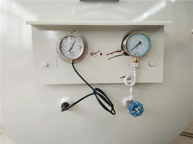 pressure gauge