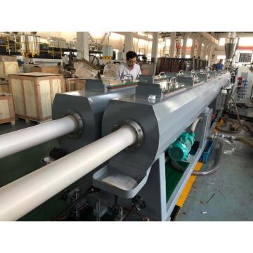 Máquina para fabricar tubos de plástico de PVC con doble salida