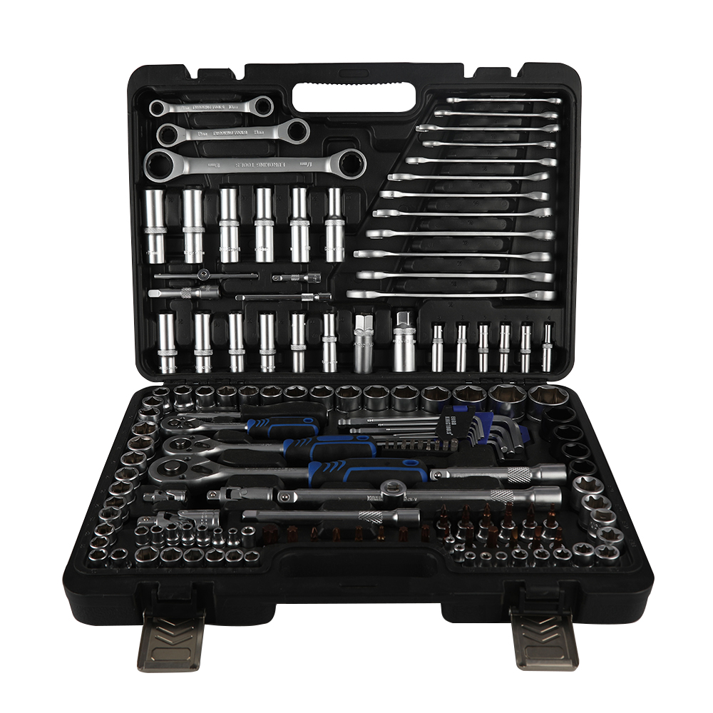 Wrench socket driver set