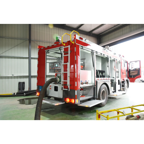 Howo 6x4 водяной пеной пожарной борьбы с танком грузовик