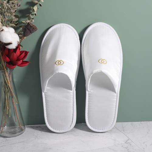 OEM personalized super soft sole disposable hotel slippers