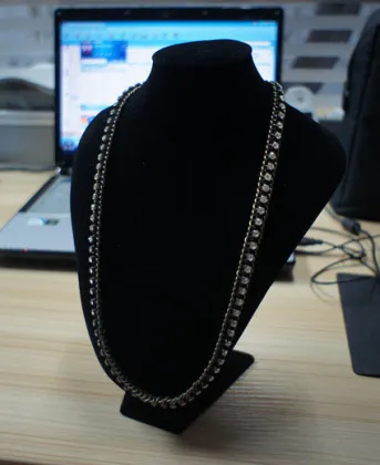 Graceful Oem /odm Metal Choker Necklace With Rhinstones (gold ,silver ,black ,white)