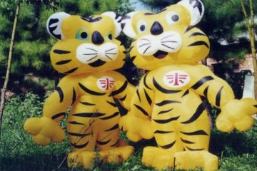 lovely tiger Inflatable Moving Cartoons for sale