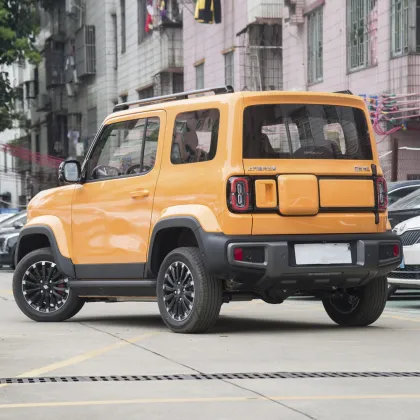 Fashionable car Baojun Yueye