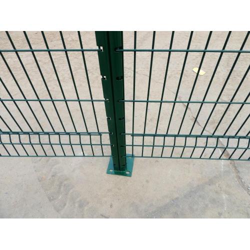 Hot Sale PVC Coated Welded Triangle Bending Fence