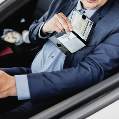 Custom Logo Design Waterproof PU Leather Car Registration and Insurance Holder