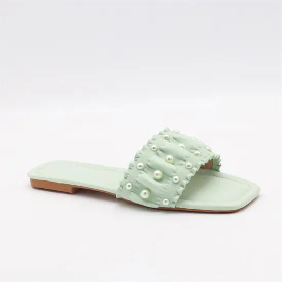 High-Quality Wholesale Women's Fashion Flip Flop Slippers for Daily Use