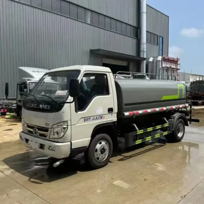 Foton road dust suppression vehicle green spraying vehicle