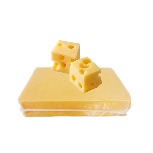 Tippsack mit scharfen Cheddar -Shred -Käse -Portion