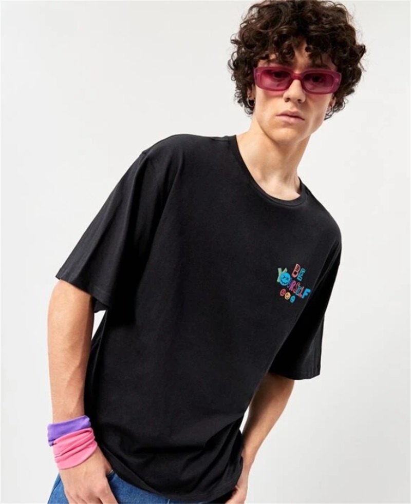 Custom Logo Loose Dropped Shoulder Solid Color T-Shirt