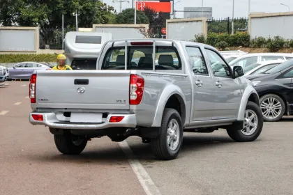 High Quality Great Wall Motor - TianjinYigang 3.0T V6 Gasoline Pickup EV Truck 4x4 for Peru