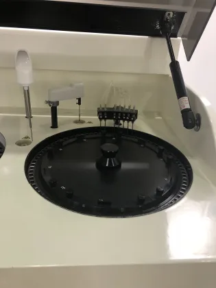 Auto Chemistry Analyzer Blood Test Machine In Vitro Diagnostic Medical equipment