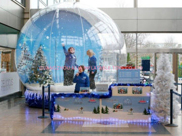 Fantasy Inflatable Christmas  Snow Globe With Life Size Snowman
