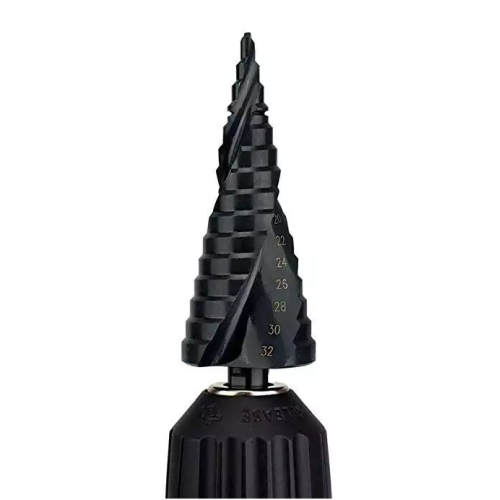 Goede kwaliteit 4-32 mm Triangle Spiral Step Conical Cone HSS Hex Shank Hyper Getapte boorbits voor metaal