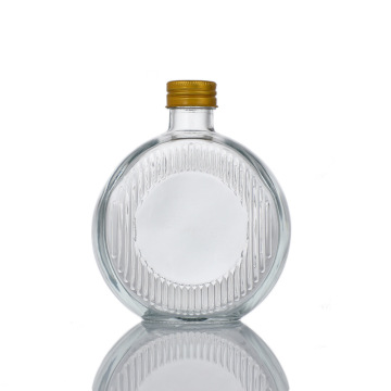 Glasweincocktailflasche mit Schraubenaluminiumkappen